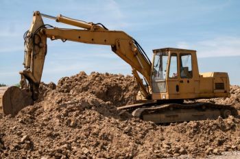 thumb_350_bsucm_excavator.jpg