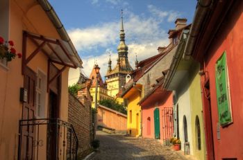 thumb_350_owuo8_Sighisoara-street-800x530.jpg